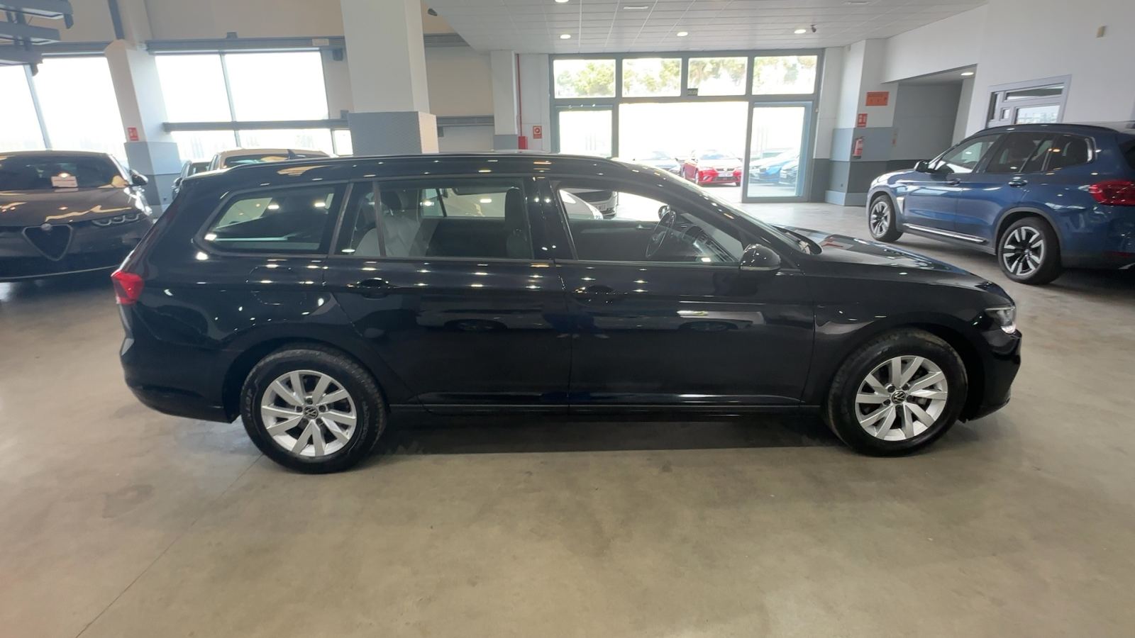 VOLKSWAGEN PASSAT — perfil lateral derecho | CSV Motor BARCELONA