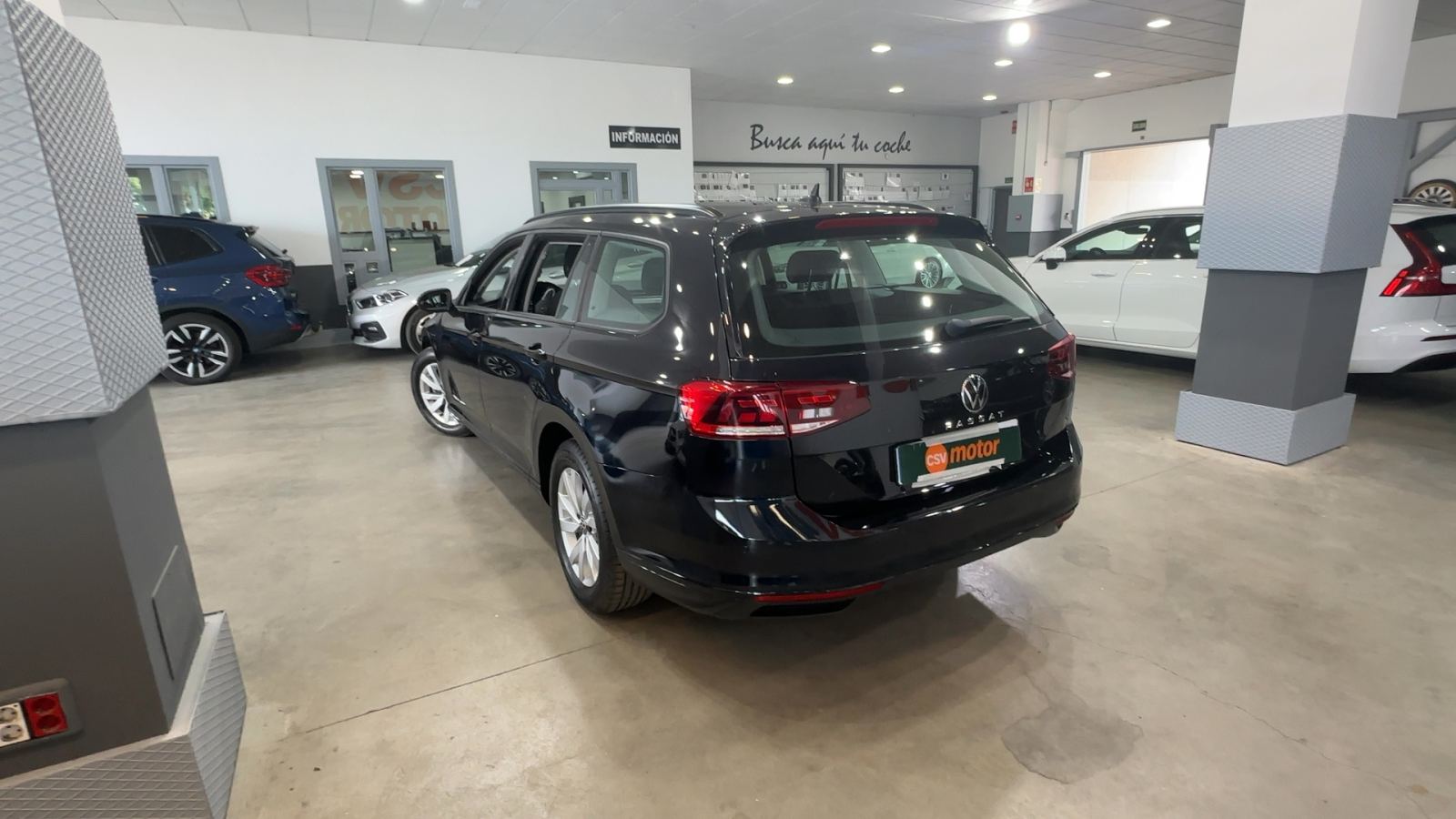 VOLKSWAGEN PASSAT — vista 3/4 trasera izquierda | CSV Motor BARCELONA