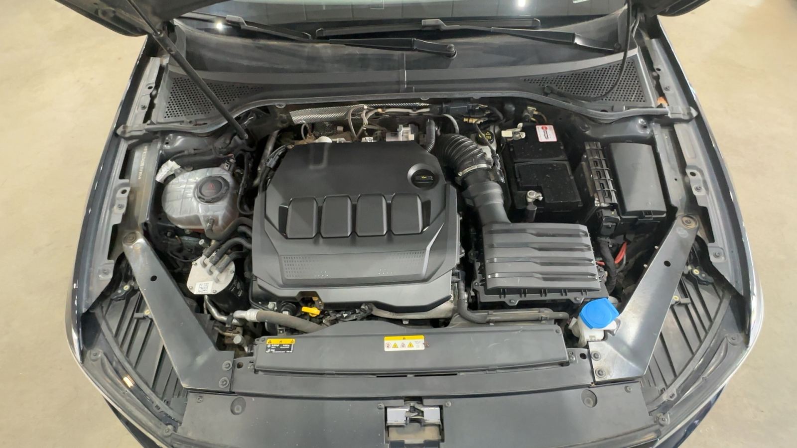 VOLKSWAGEN PASSAT — vano motor | CSV Motor BARCELONA