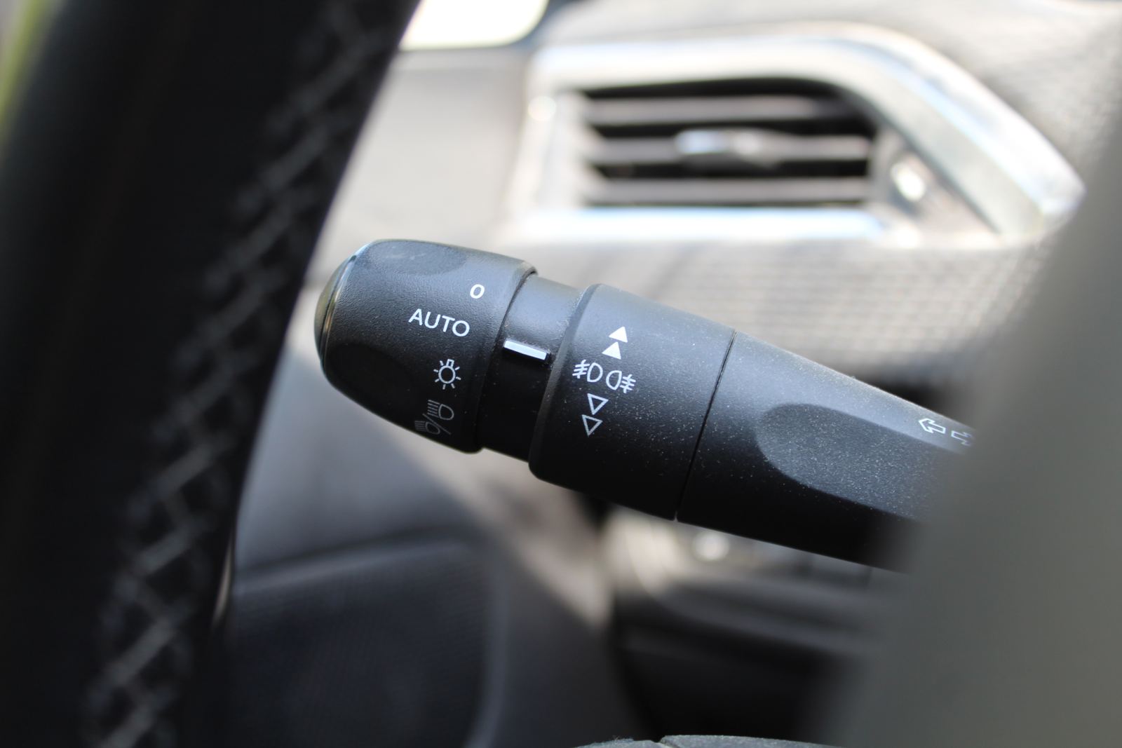 PEUGEOT 208 — manual | CSV Motor BARCELONA