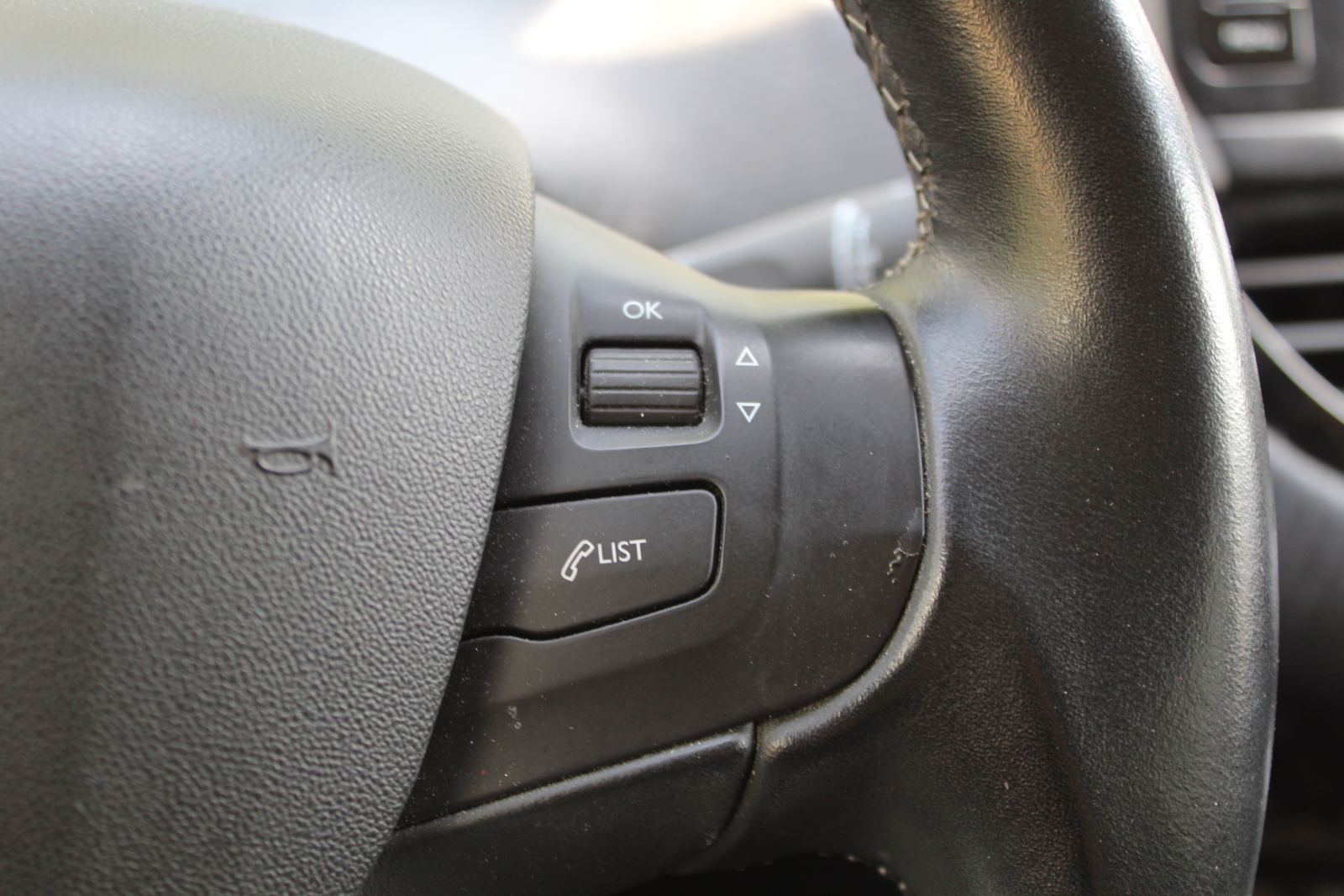 PEUGEOT 208 — manual | CSV Motor BARCELONA