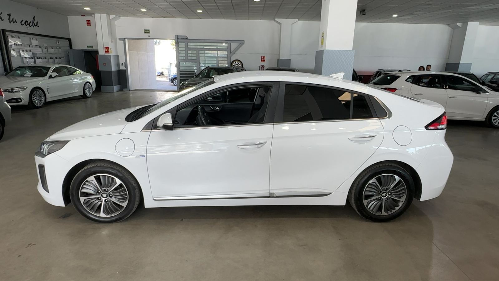 HYUNDAI IONIQ — perfil lateral izquierdo | CSV Motor VALDEFUENTES