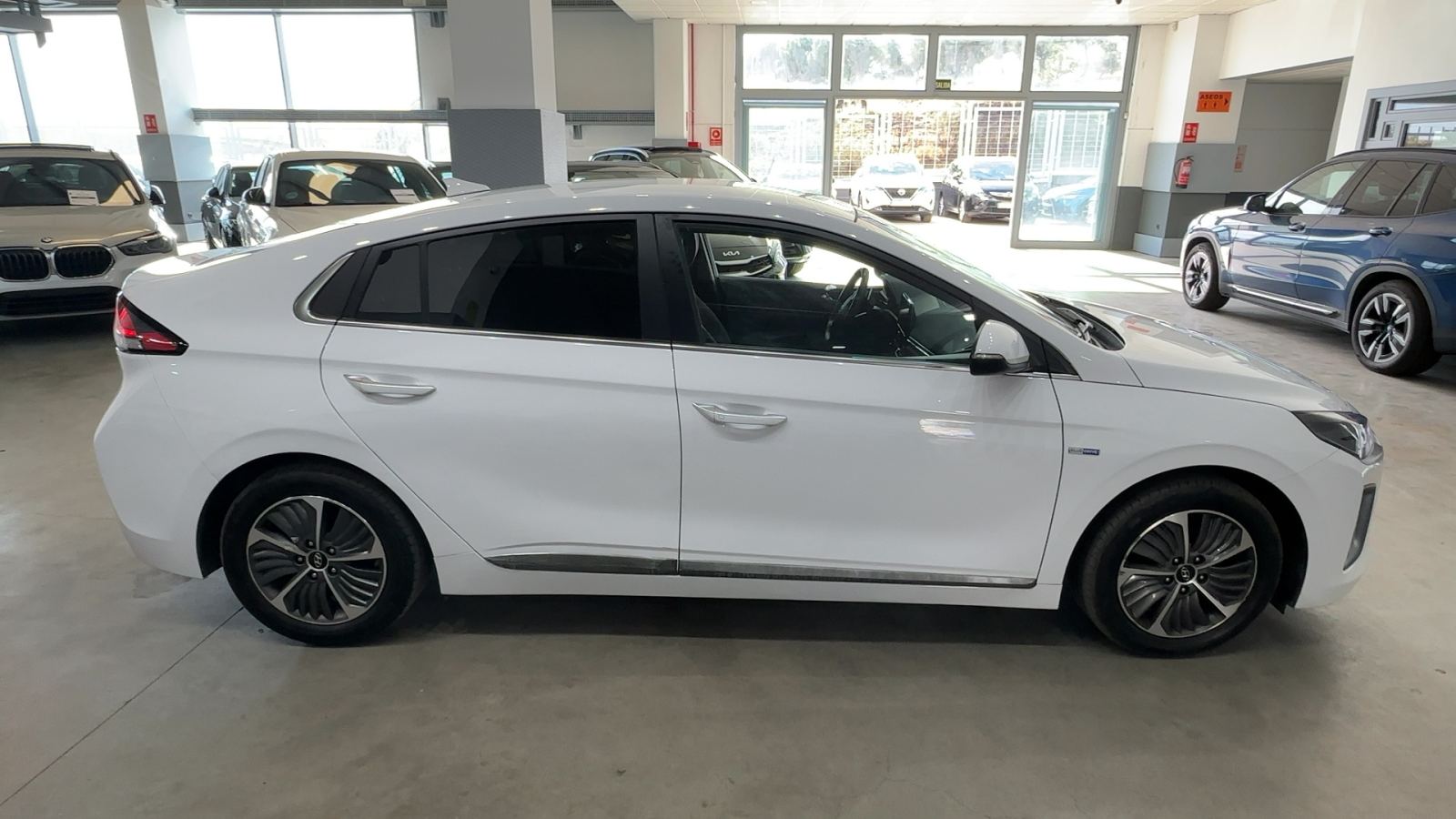 HYUNDAI IONIQ — perfil lateral derecho | CSV Motor VALDEFUENTES