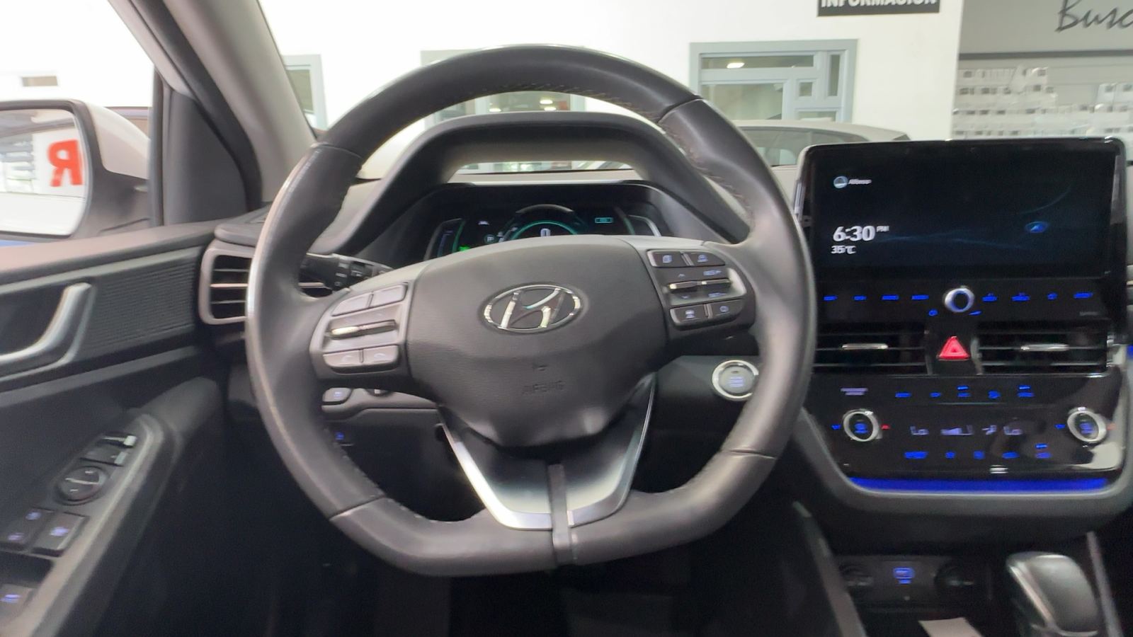 HYUNDAI IONIQ — detalle del volante | CSV Motor VALDEFUENTES