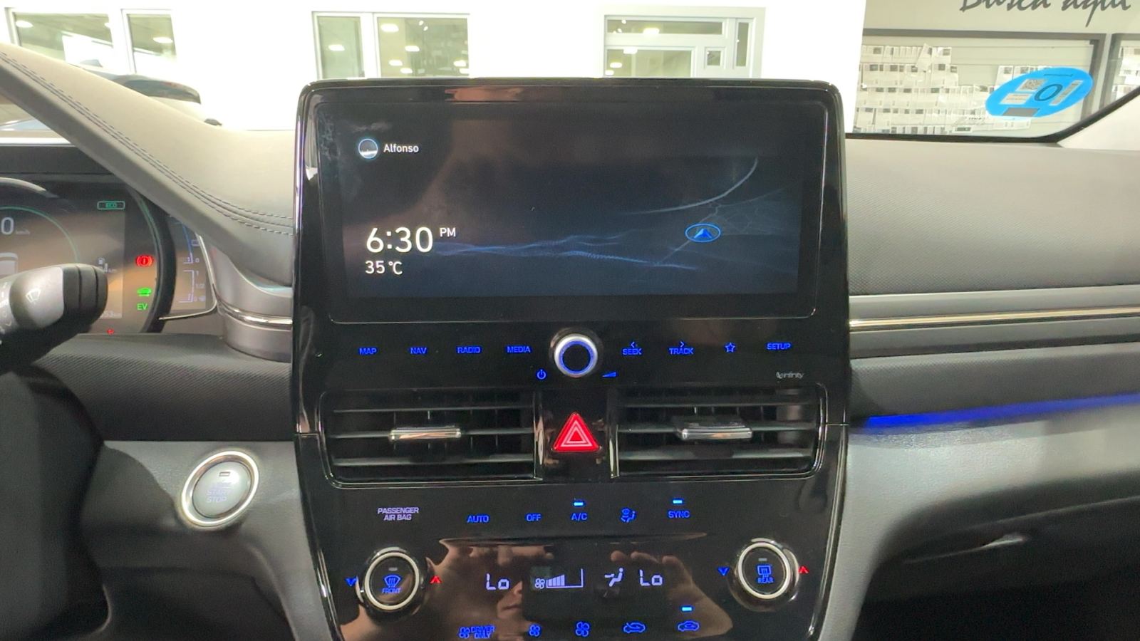 HYUNDAI IONIQ — pantalla multimedia | CSV Motor VALDEFUENTES