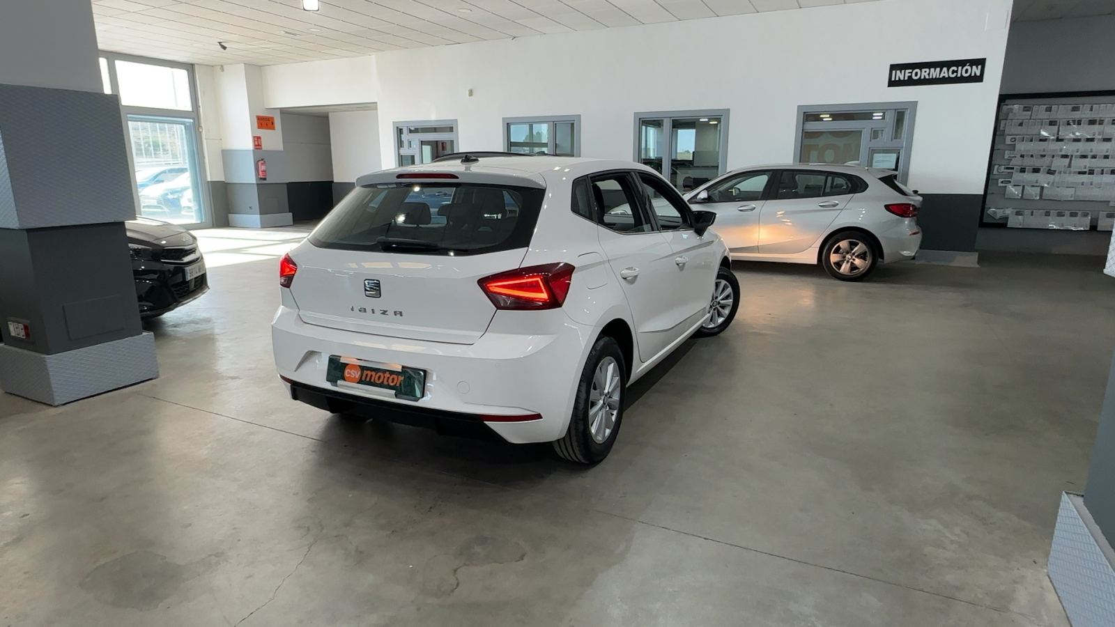 SEAT IBIZA — vista 3/4 trasera derecha | CSV Motor SEVILLA