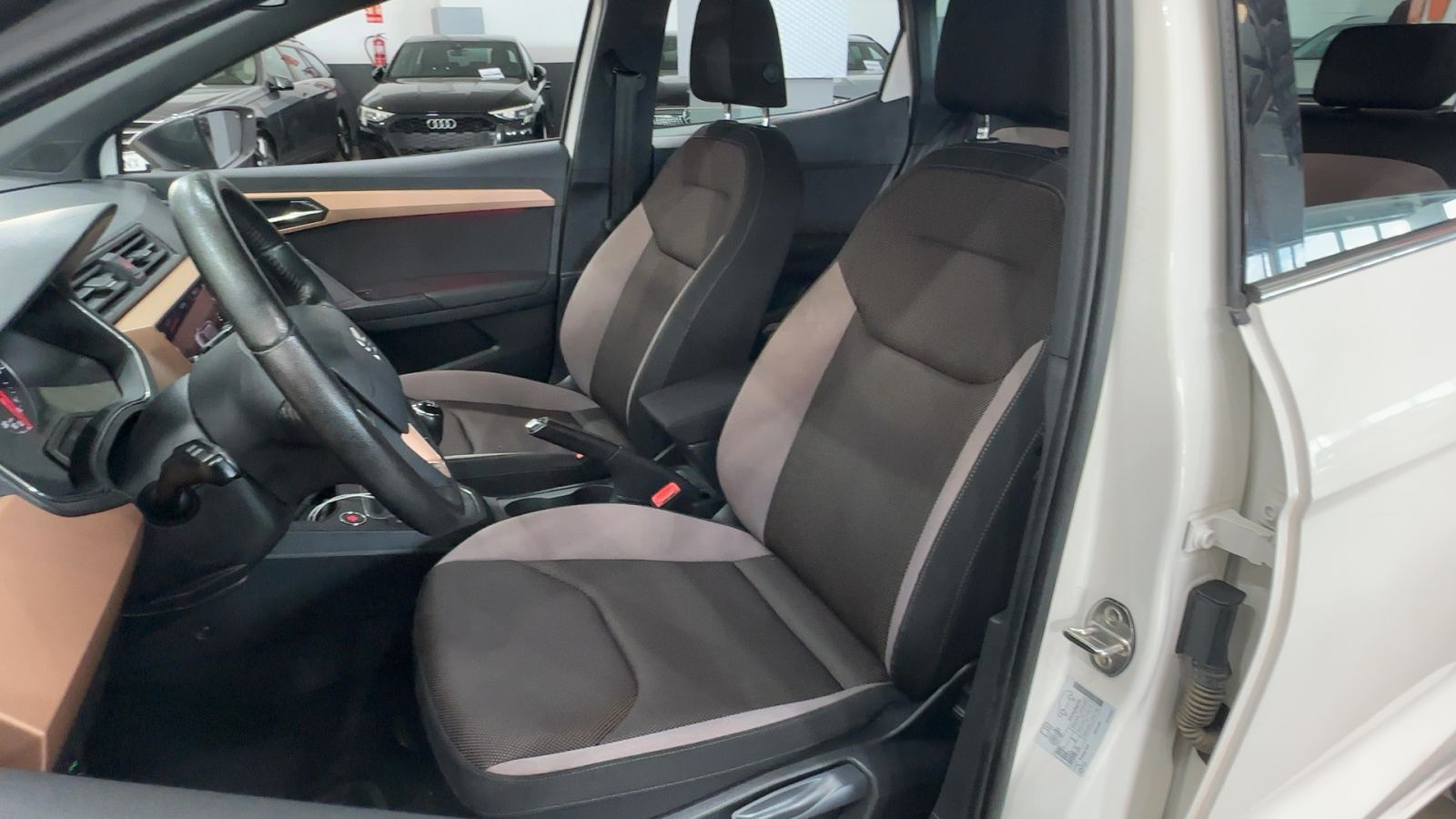 SEAT IBIZA — interior asientos delanteros | CSV Motor SEVILLA