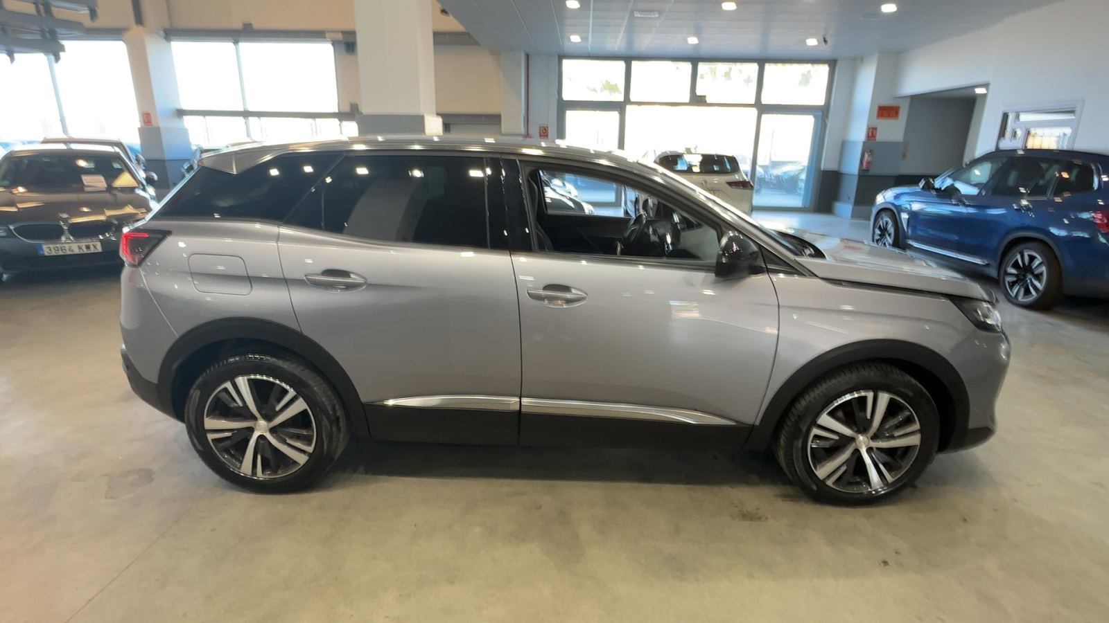 PEUGEOT 3008 — perfil lateral derecho | CSV Motor VALDEFUENTES