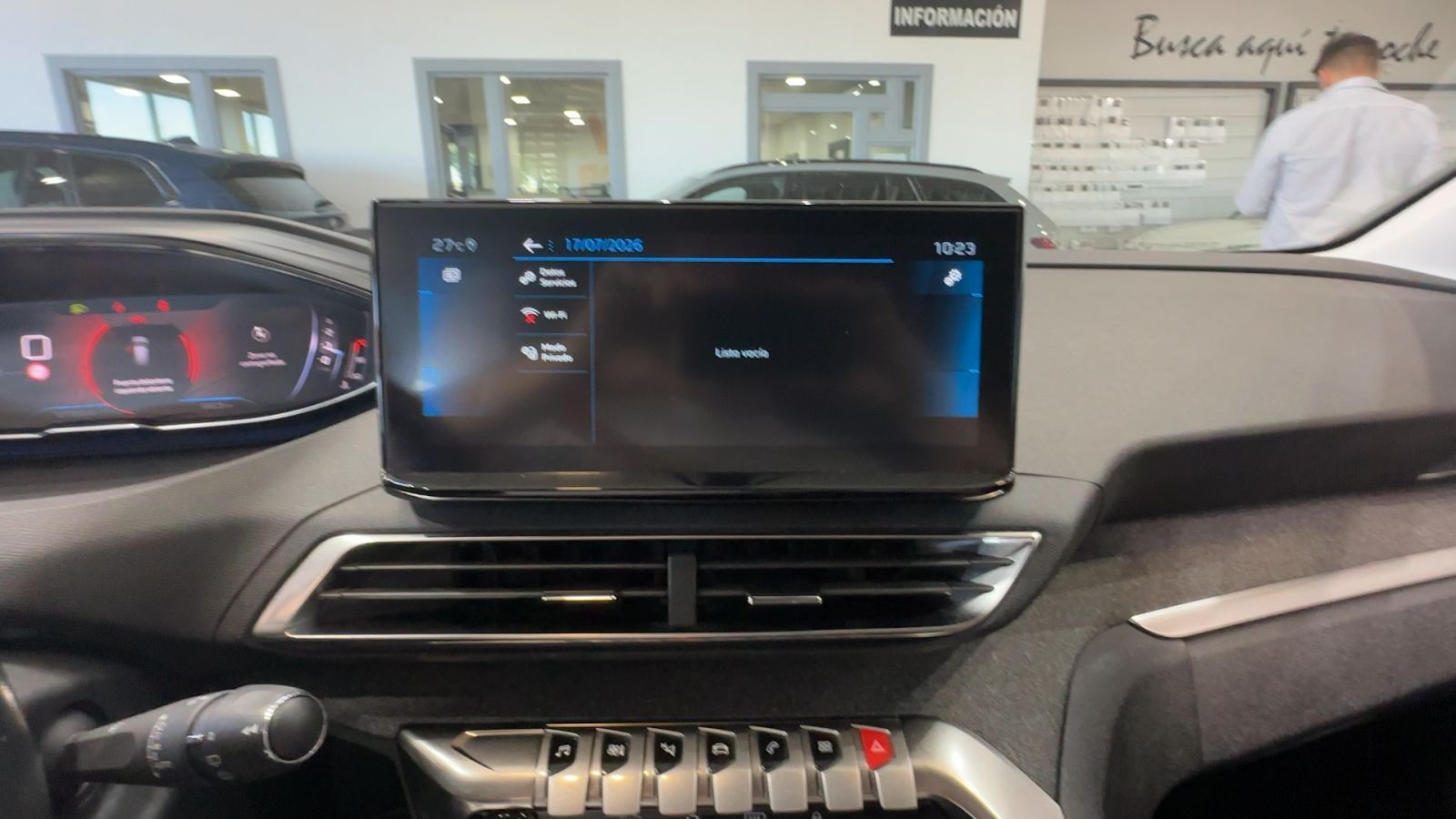 PEUGEOT 3008 — pantalla multimedia | CSV Motor VALDEFUENTES