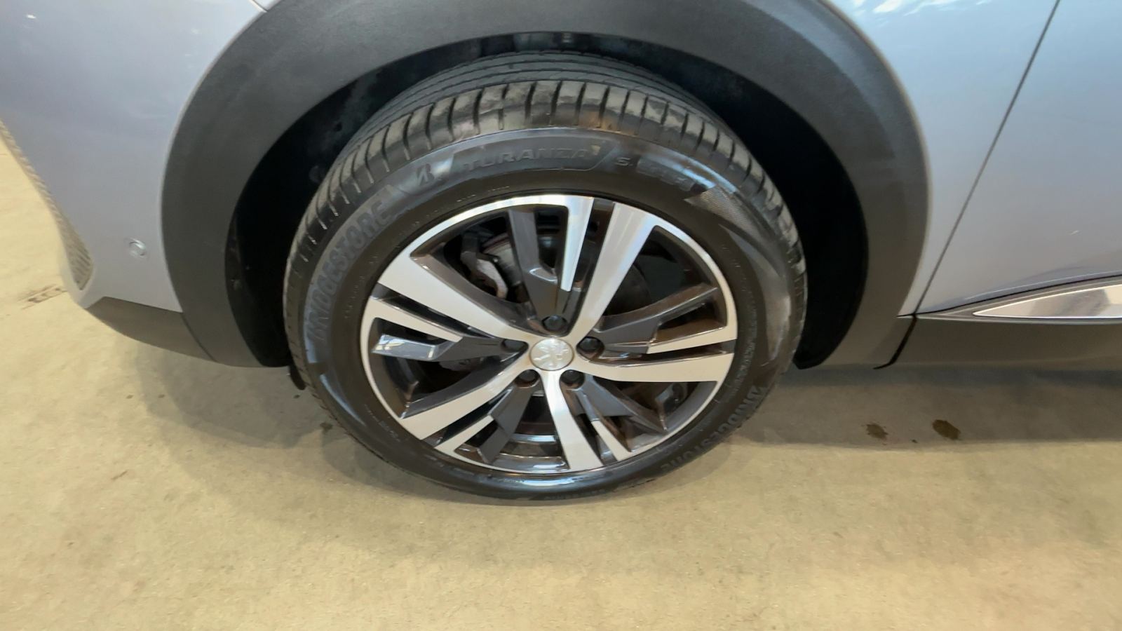 PEUGEOT 3008 — llantas y neumáticos | CSV Motor VALDEFUENTES
