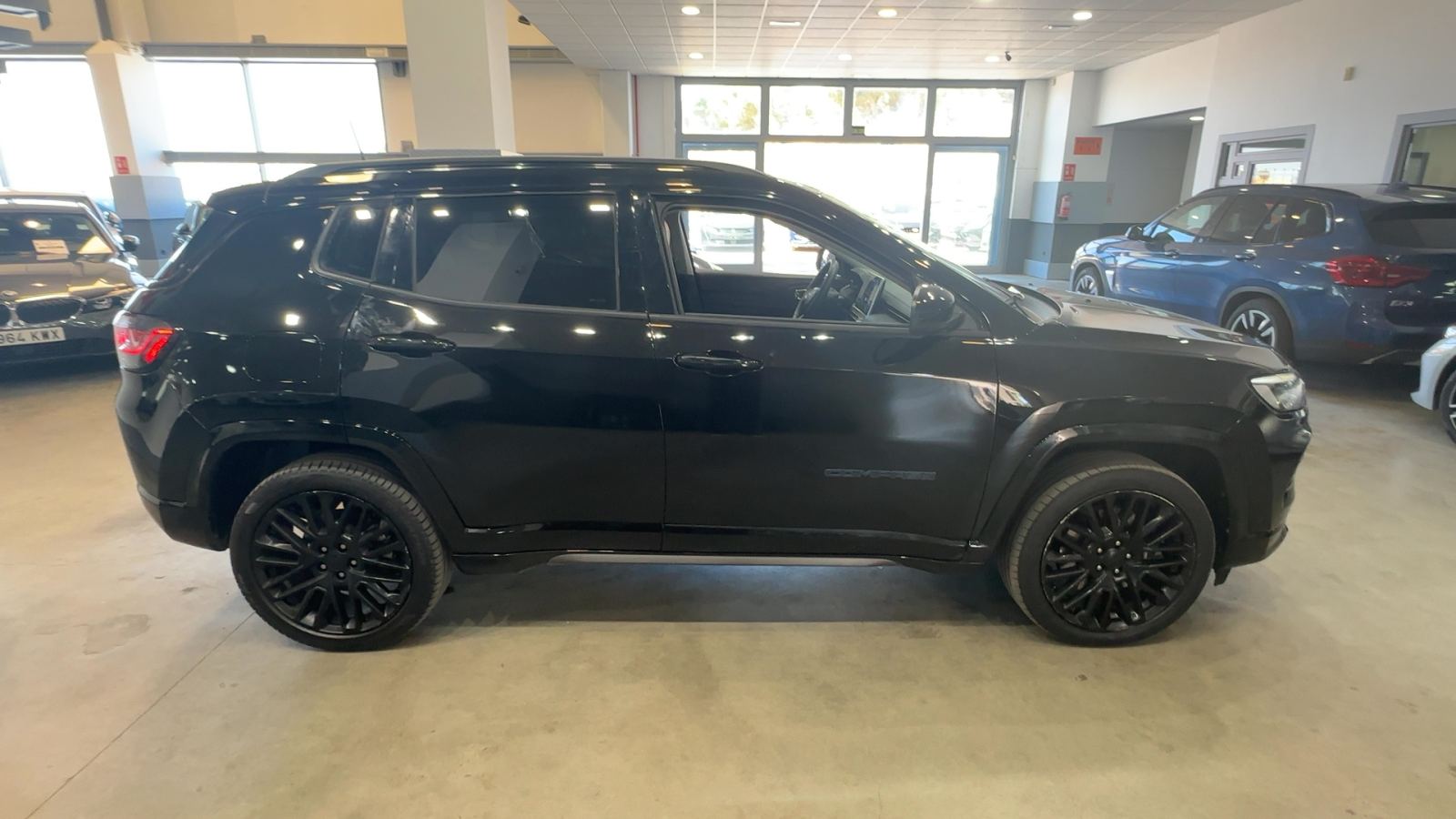 JEEP COMPASS — perfil lateral derecho | CSV Motor VALDEFUENTES