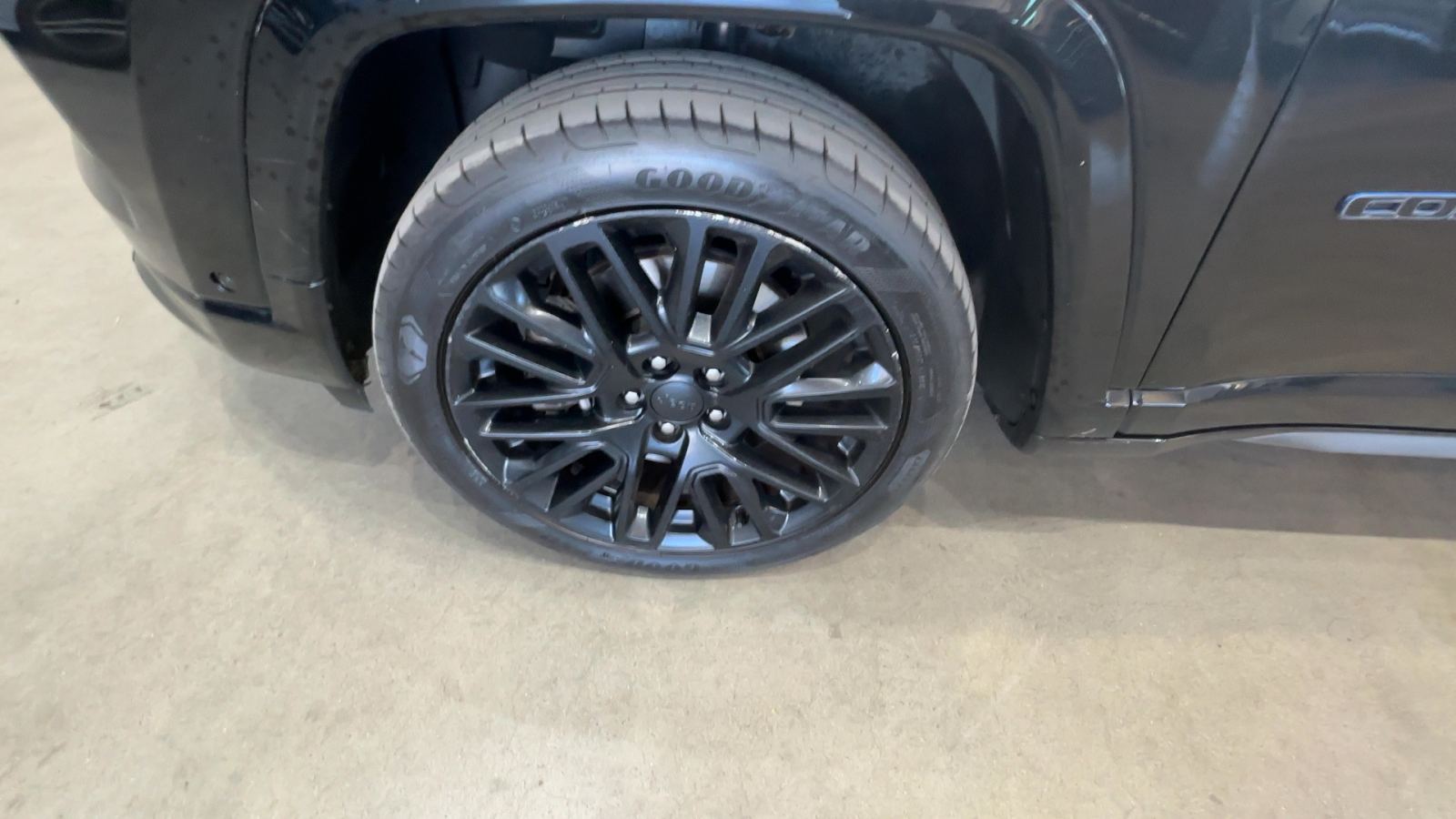 JEEP COMPASS — llantas y neumáticos | CSV Motor VALDEFUENTES