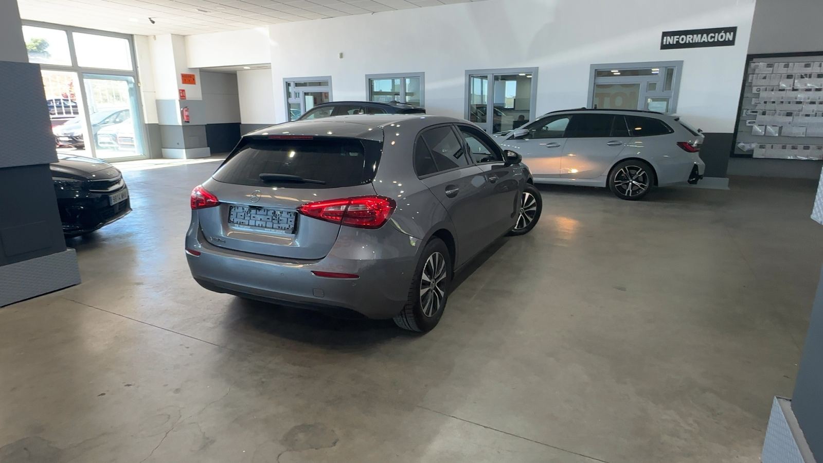 MERCEDES-BENZ CLASE A — vista 3/4 trasera derecha | CSV Motor VALDEFUENTES