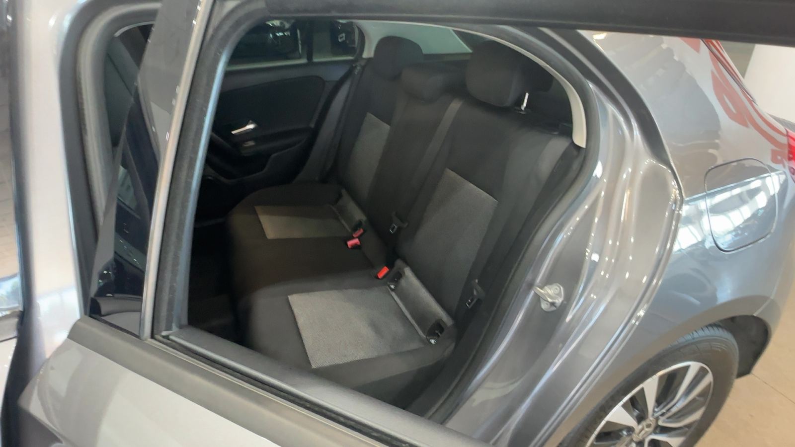 MERCEDES-BENZ CLASE A — interior asientos traseros | CSV Motor VALDEFUENTES