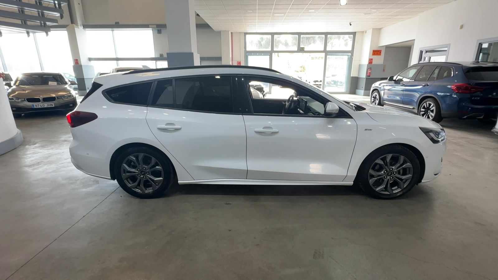 FORD FOCUS — perfil lateral derecho | CSV Motor VALDEFUENTES