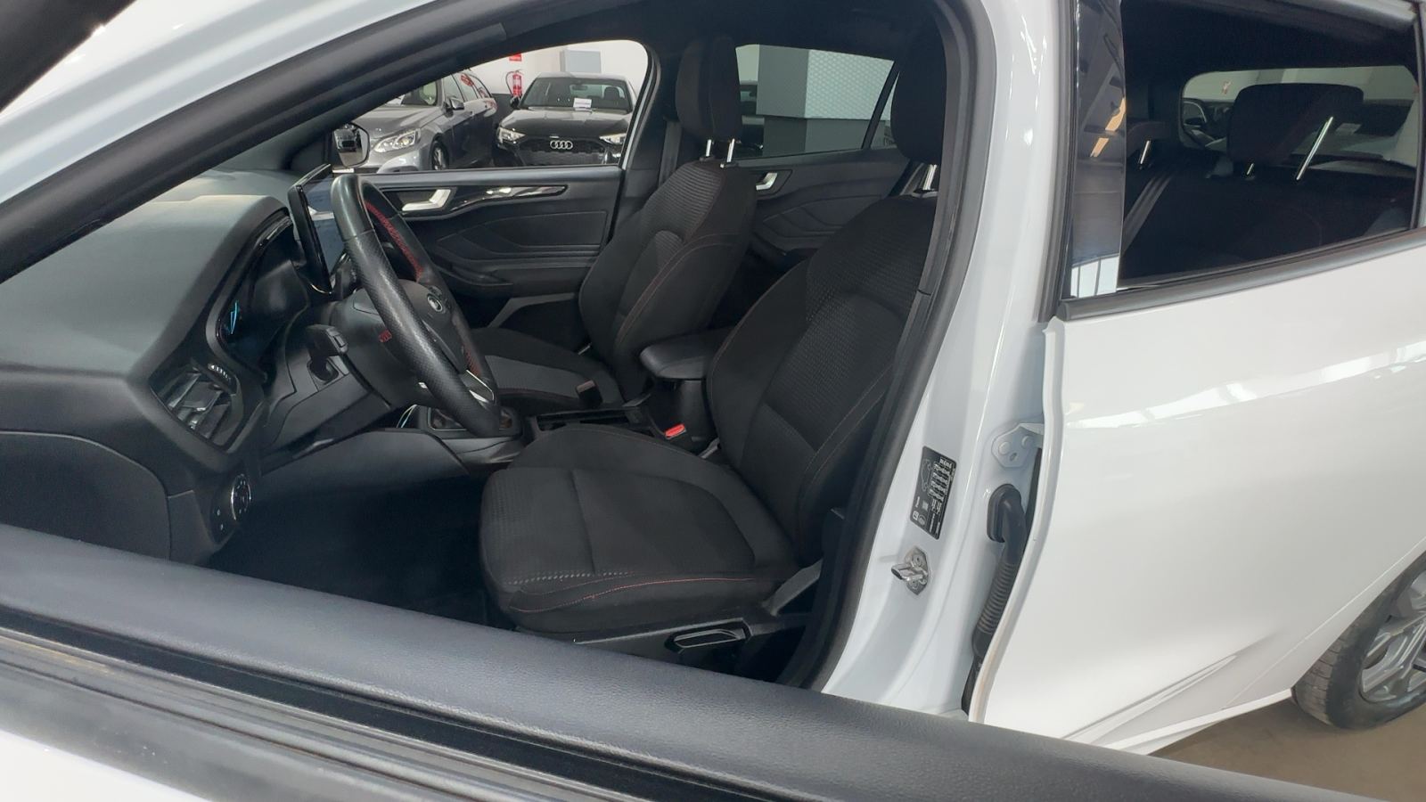 FORD FOCUS — interior asientos delanteros | CSV Motor VALDEFUENTES