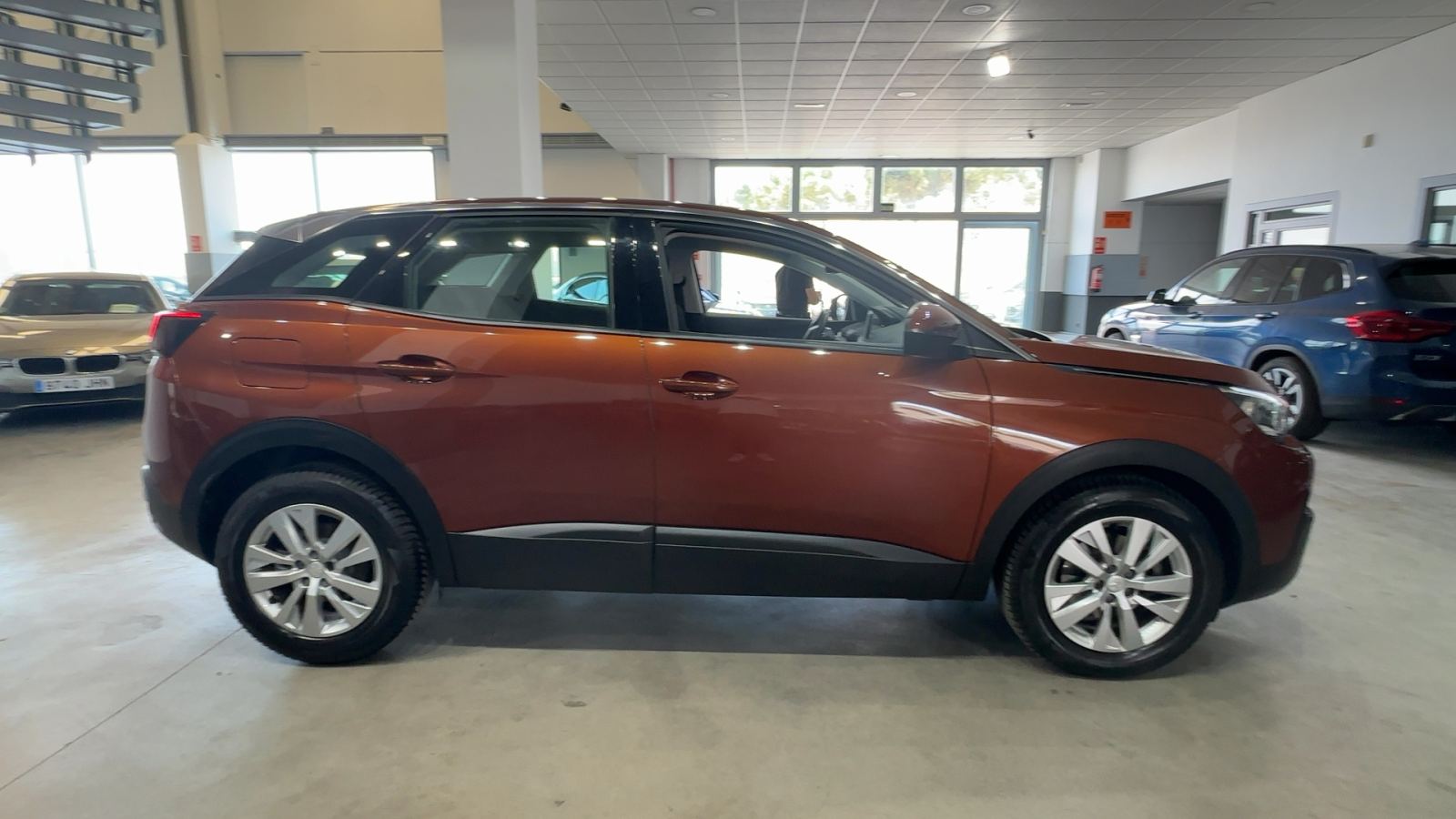 PEUGEOT 3008 — perfil lateral derecho | CSV Motor BARCELONA