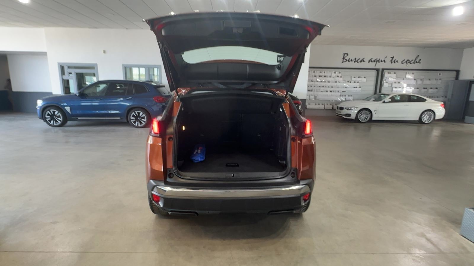 PEUGEOT 3008 — maletero abierto | CSV Motor BARCELONA