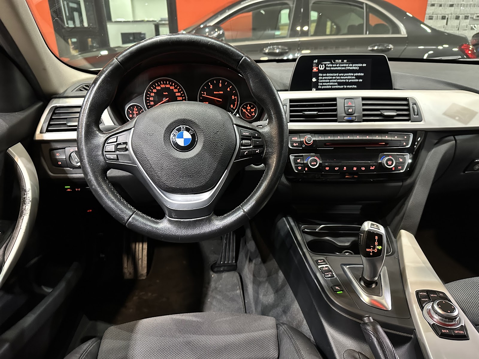 Foto 13 de BMW SERIE 3 2015 en venta en CSV Motor VALDEFUENTES