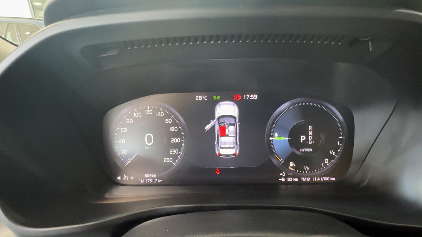 VOLVO XC40 — cuadro de kilómetros | CSV Motor VALDEFUENTES