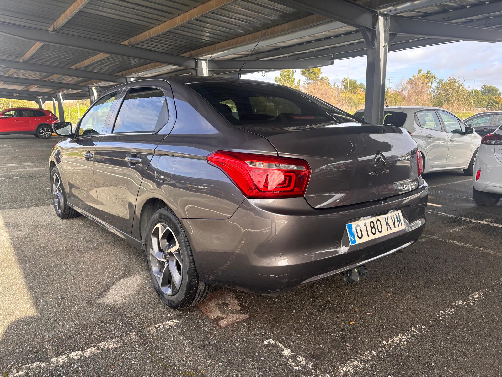 Foto 4 de CITROEN C-ELYSEE 2019 en venta en CSV Motor VALDEFUENTES