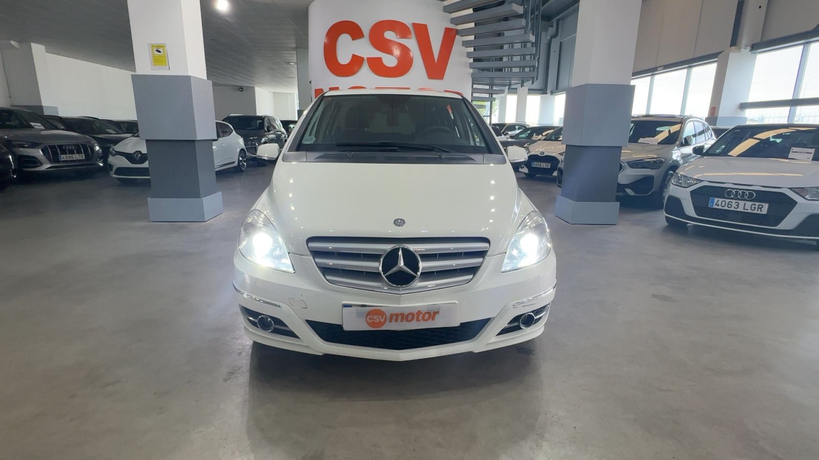 MERCEDES CLASE B — detalle frontal | CSV Motor VALDEFUENTES