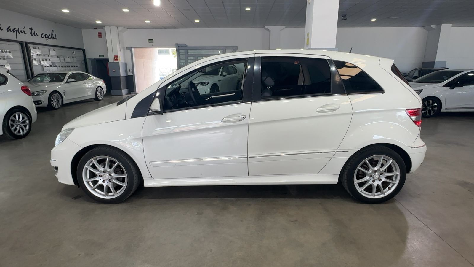 MERCEDES CLASE B — perfil lateral izquierdo | CSV Motor VALDEFUENTES