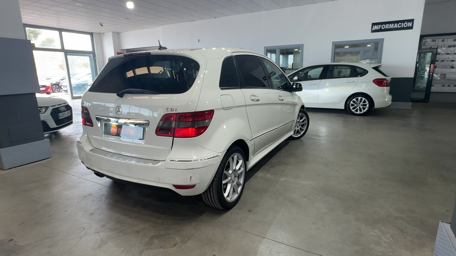 MERCEDES CLASE B — vista 3/4 trasera derecha | CSV Motor VALDEFUENTES