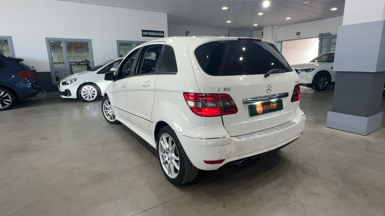 MERCEDES CLASE B — vista 3/4 trasera izquierda | CSV Motor VALDEFUENTES