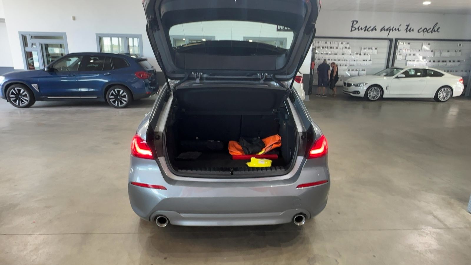 BMW SERIE 1 — maletero abierto | CSV Motor VALDEFUENTES