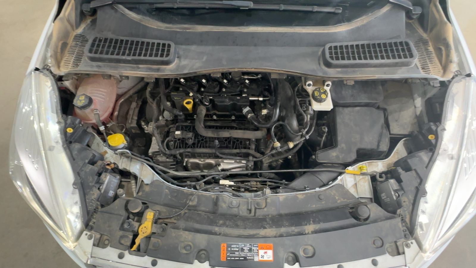 FORD KUGA — vano motor | CSV Motor VALDEFUENTES