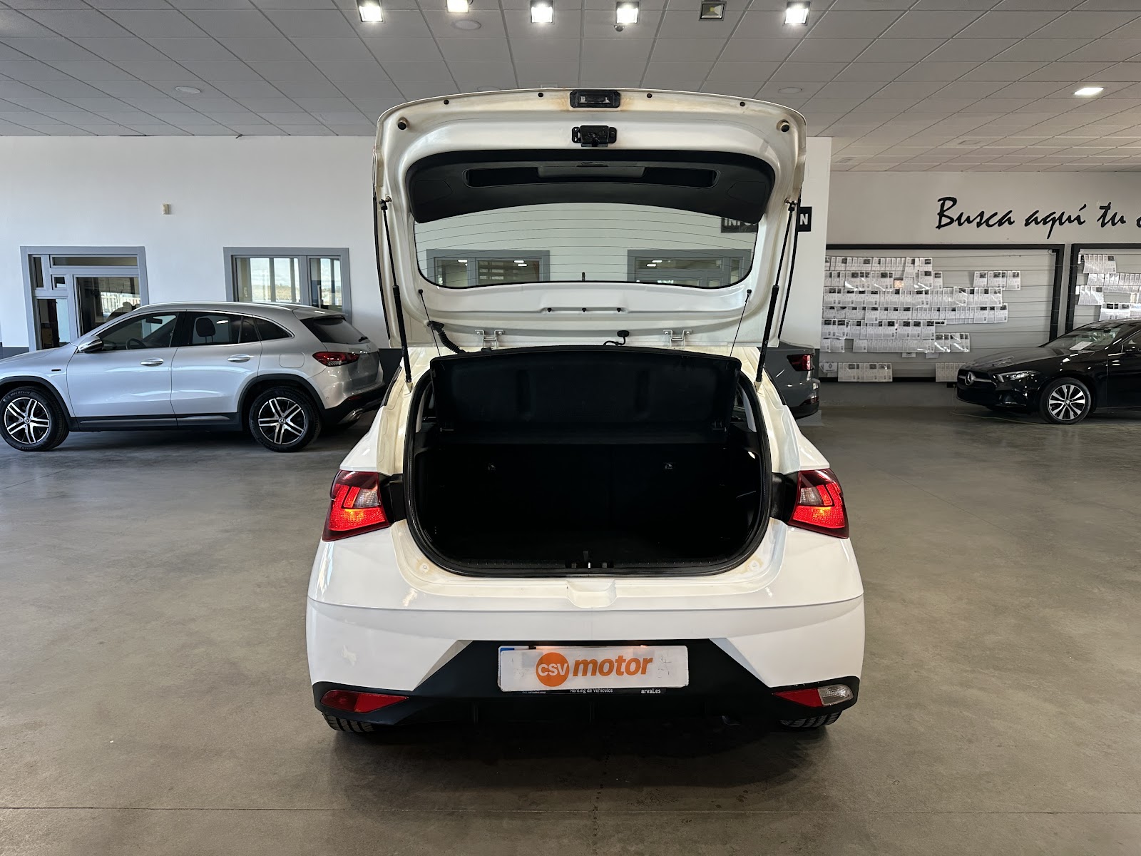 Foto 8 de HYUNDAI I20 2021 en venta en CSV Motor VALDEFUENTES