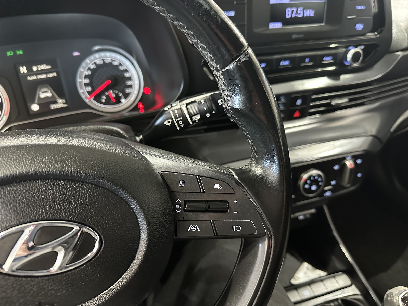 Foto 14 de HYUNDAI I20 2021 en venta en CSV Motor VALDEFUENTES