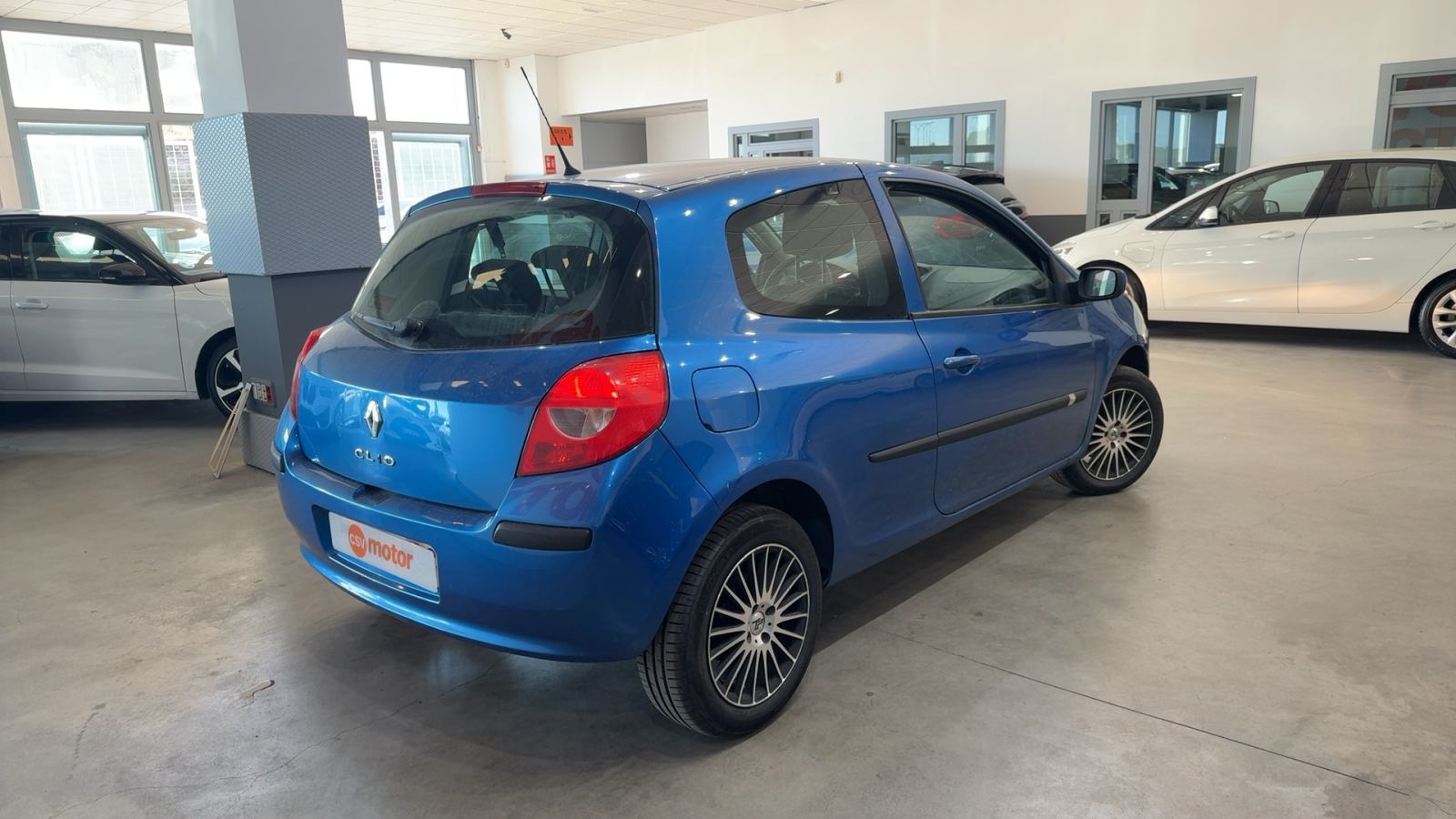 RENAULT CLIO — perfil lateral derecho | CSV Motor VALDEFUENTES