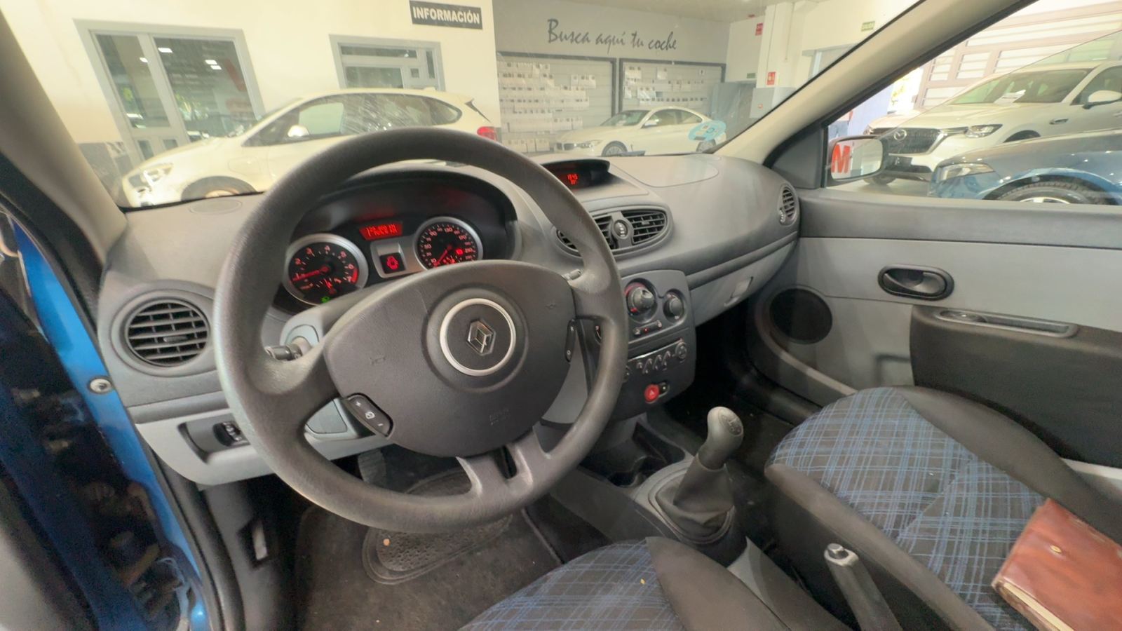 RENAULT CLIO — maletero abierto | CSV Motor VALDEFUENTES