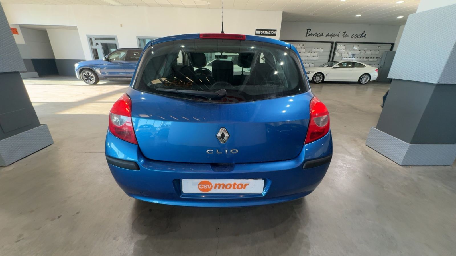 RENAULT CLIO — vista 3/4 trasera izquierda | CSV Motor VALDEFUENTES