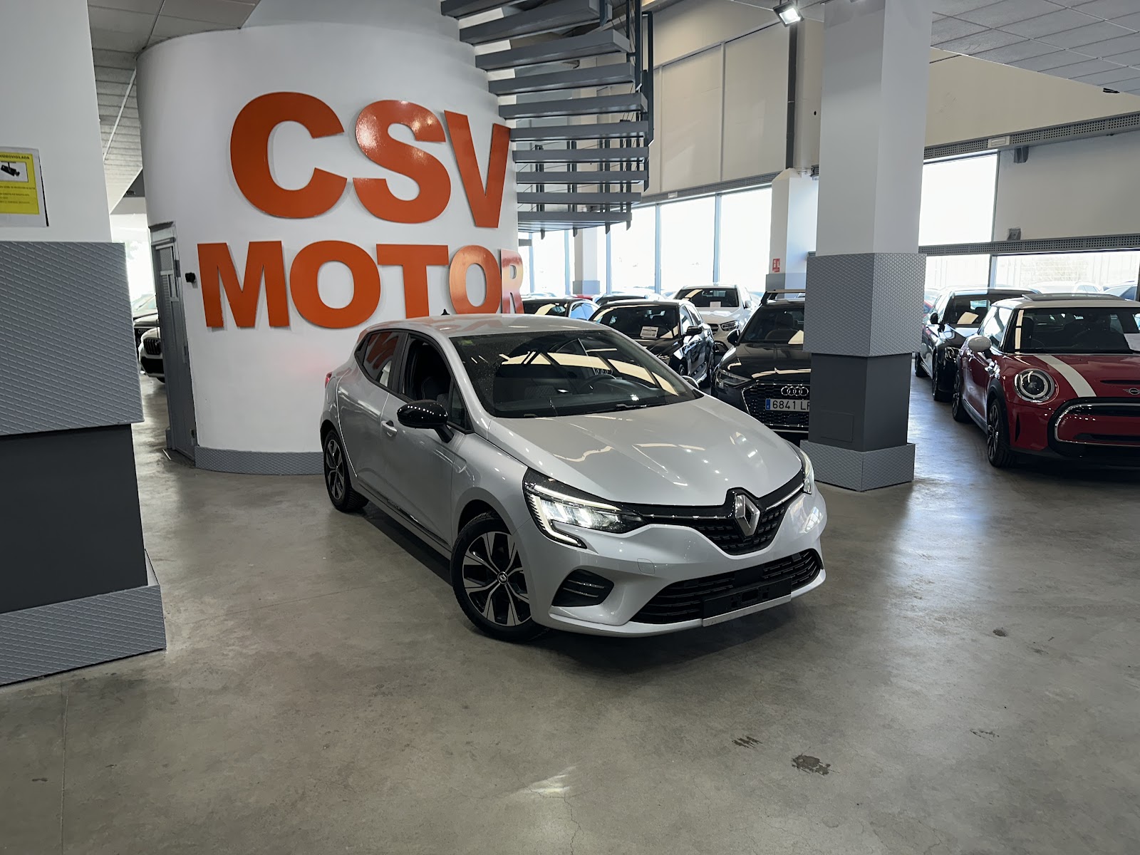 Foto 4 de RENAULT CLIO 2022 en venta en CSV Motor SEVILLA