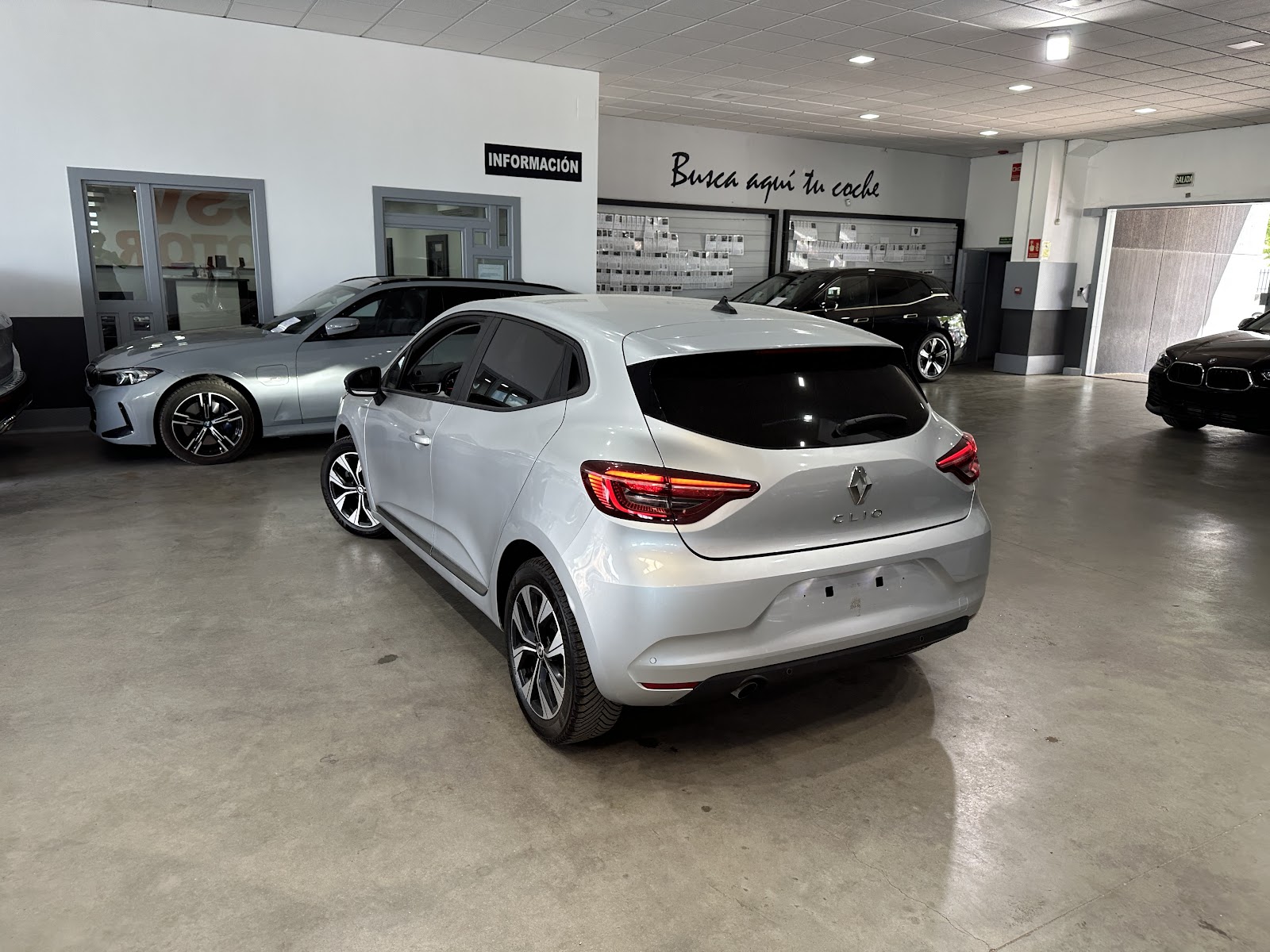 Foto 5 de RENAULT CLIO 2022 en venta en CSV Motor SEVILLA