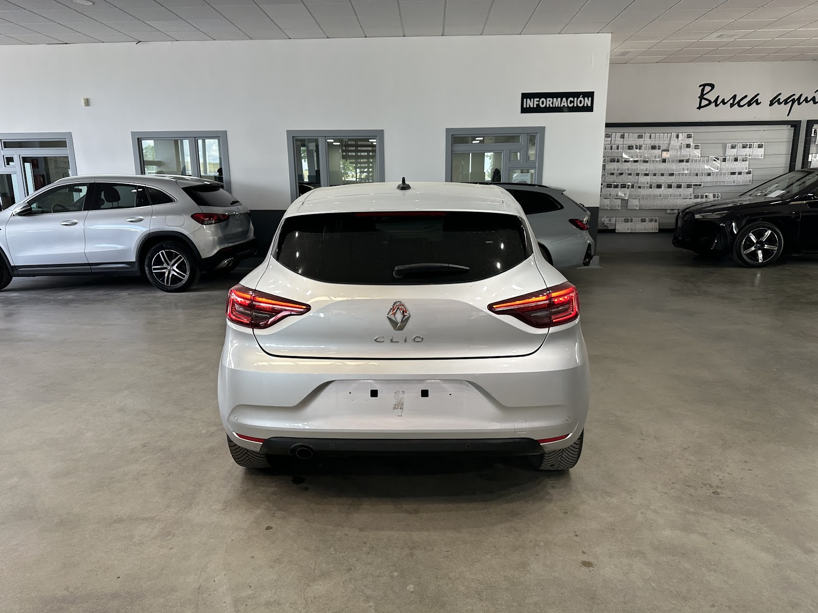Foto 7 de RENAULT CLIO 2022 en venta en CSV Motor SEVILLA