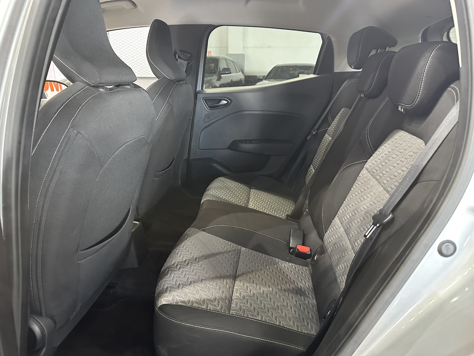 Foto 9 de RENAULT CLIO 2022 en venta en CSV Motor SEVILLA