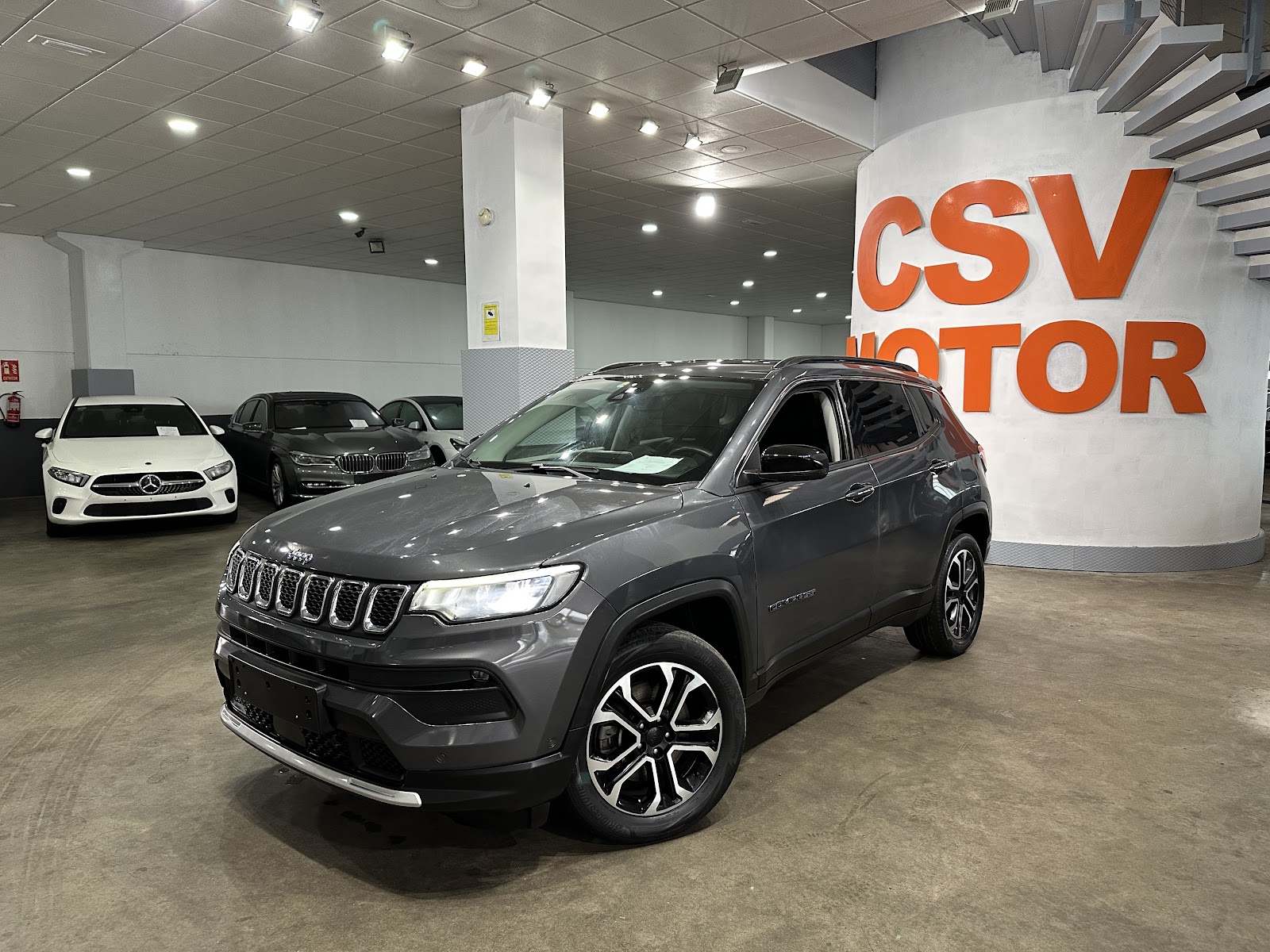 Foto 2 de JEEP COMPASS 2022 en venta en CSV Motor VALDEFUENTES
