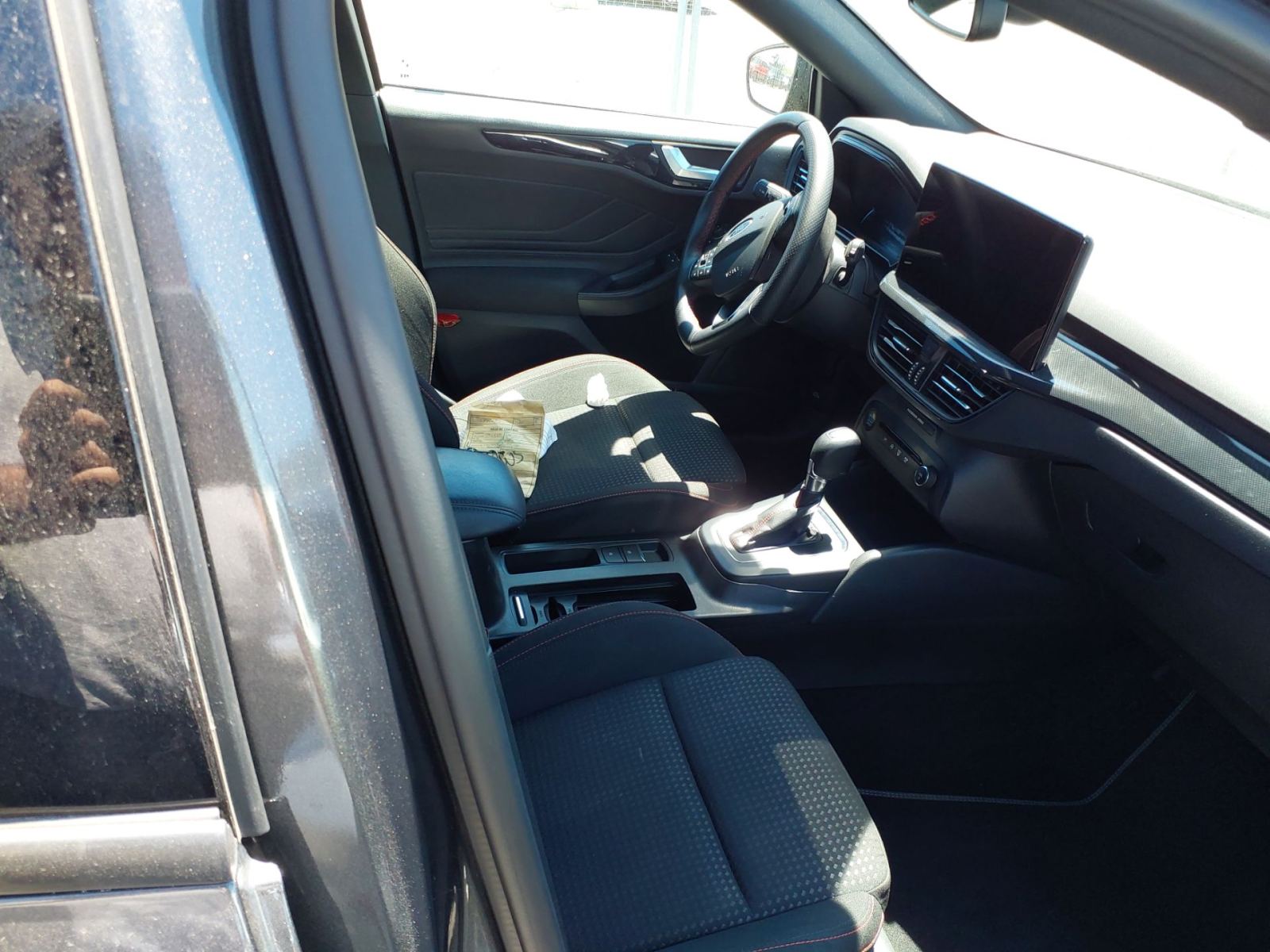 Foto 3 de FORD FOCUS 2024 en venta en CSV Motor VALDEFUENTES