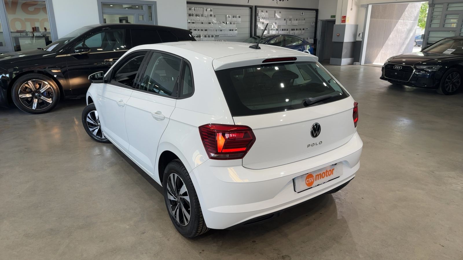 VOLKSWAGEN POLO — vista 3/4 trasera izquierda | CSV Motor VALDEFUENTES