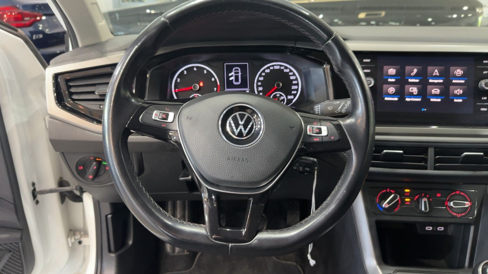 VOLKSWAGEN POLO — detalle del volante | CSV Motor VALDEFUENTES