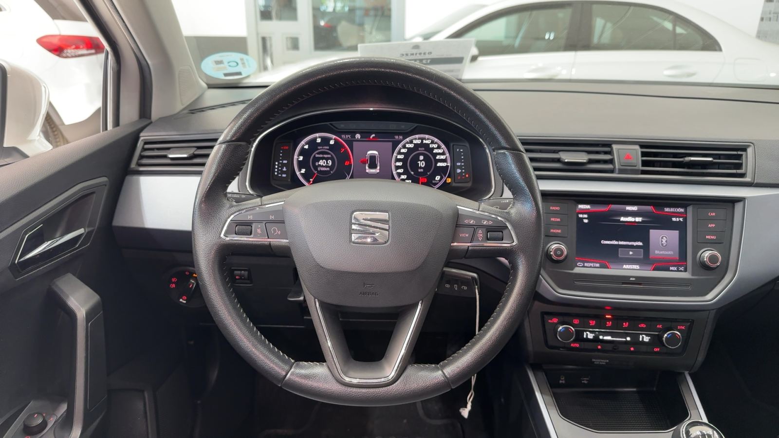 Foto 16 de SEAT ARONA 2019 en venta en CSV Motor VALDEFUENTES