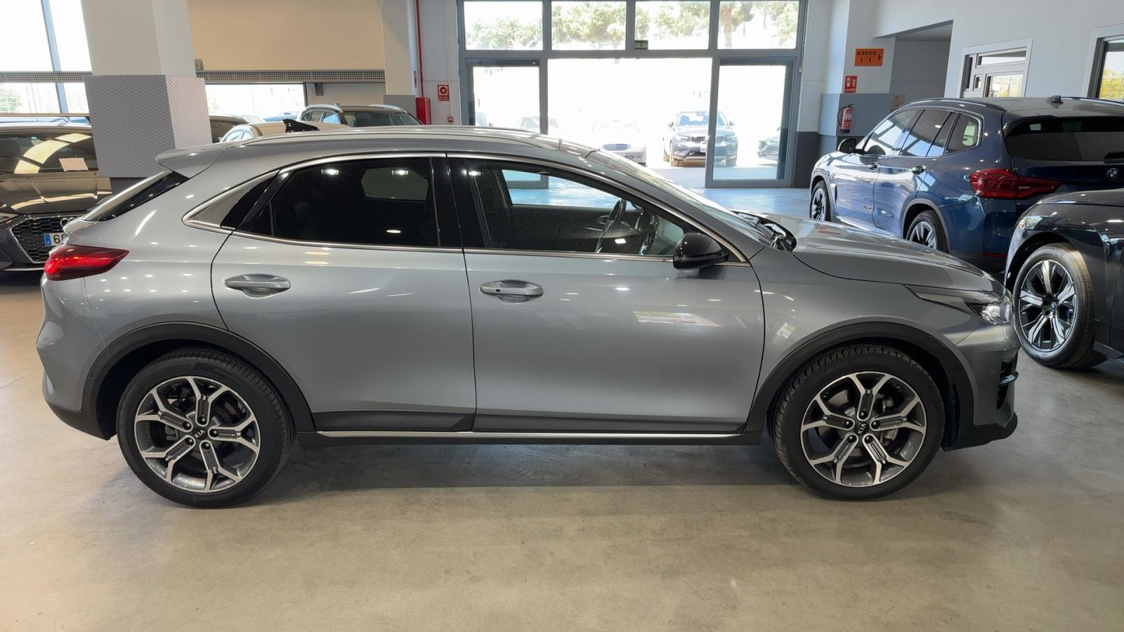 KIA XCEED — perfil lateral derecho | CSV Motor VALDEFUENTES