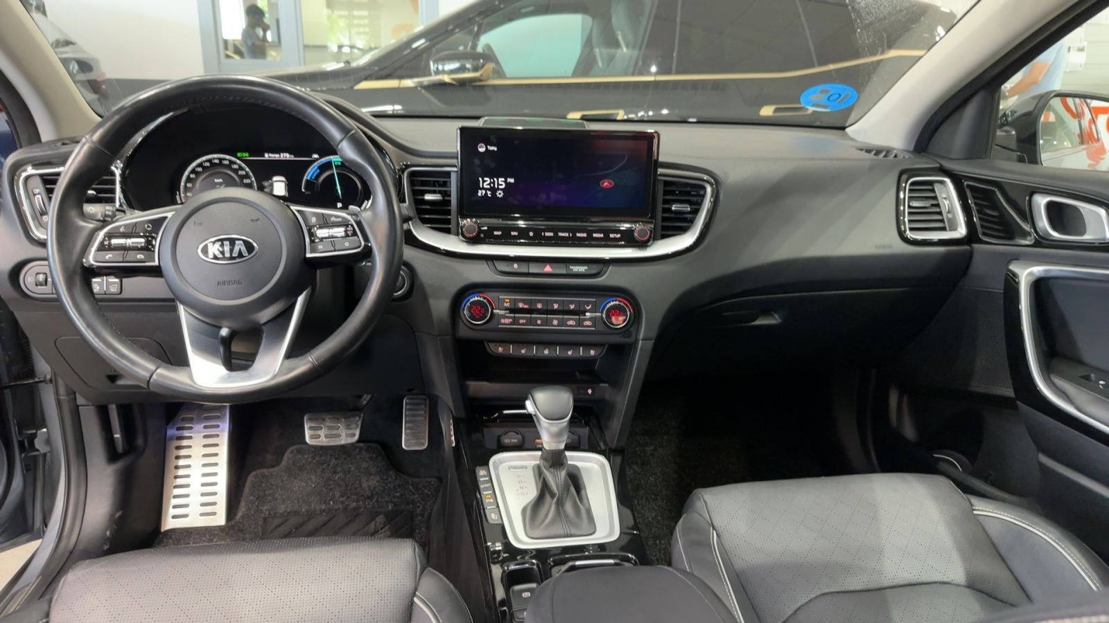 KIA XCEED — salpicadero y consola central | CSV Motor VALDEFUENTES