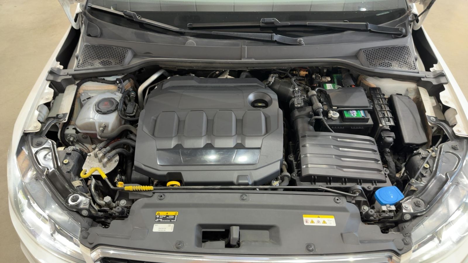 SEAT ARONA — vano motor | CSV Motor SEVILLA