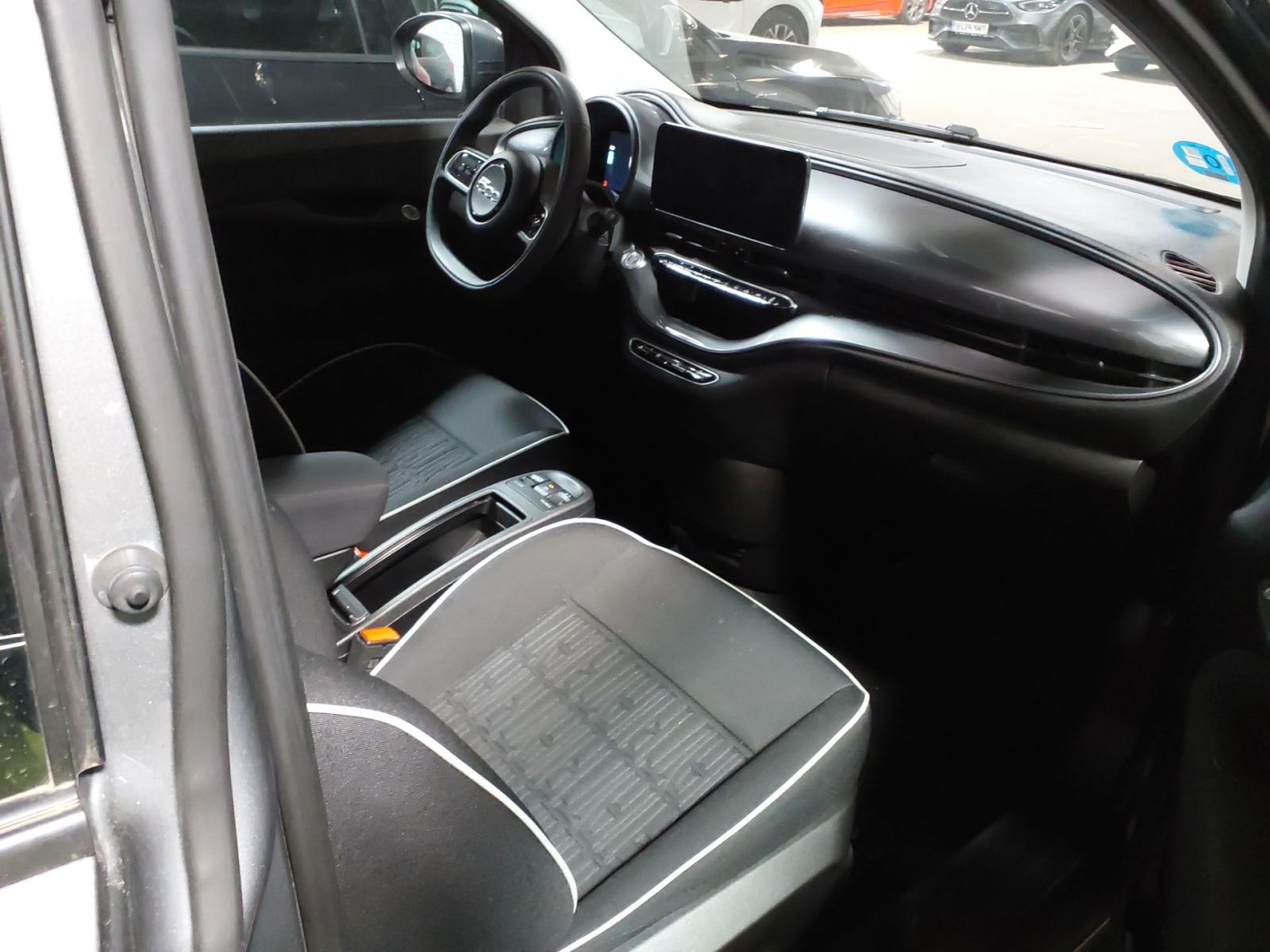 Foto 3 de FIAT 500 2023 en venta en CSV Motor BARCELONA