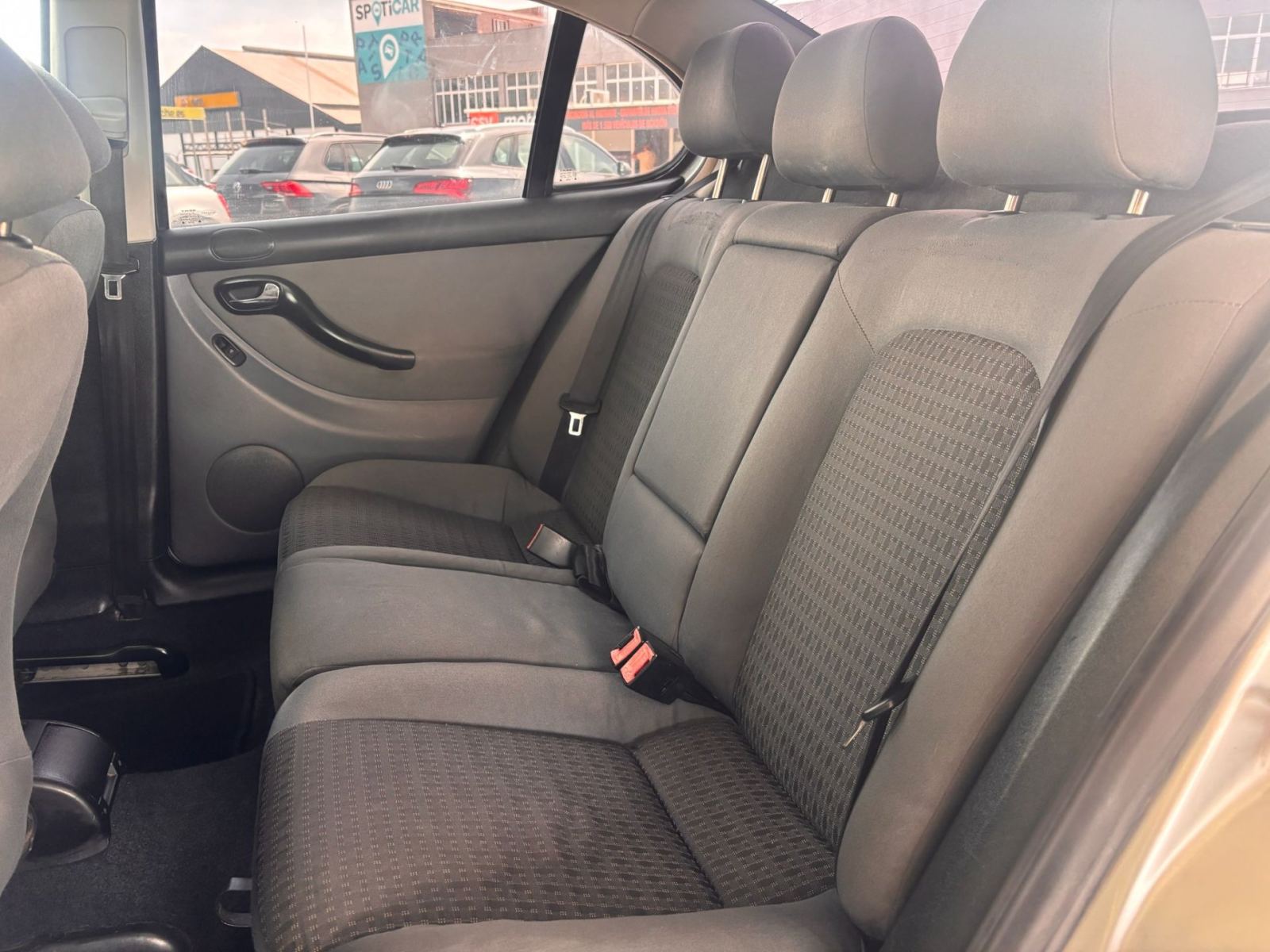 Foto 8 de SEAT TOLEDO 2003 en venta en CSV Motor SEVILLA